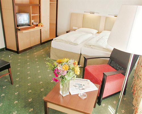 Haberstock 3*